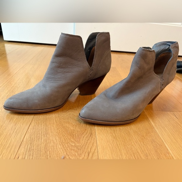 Frye Reina Ankle Bootie - Picture 3 of 7